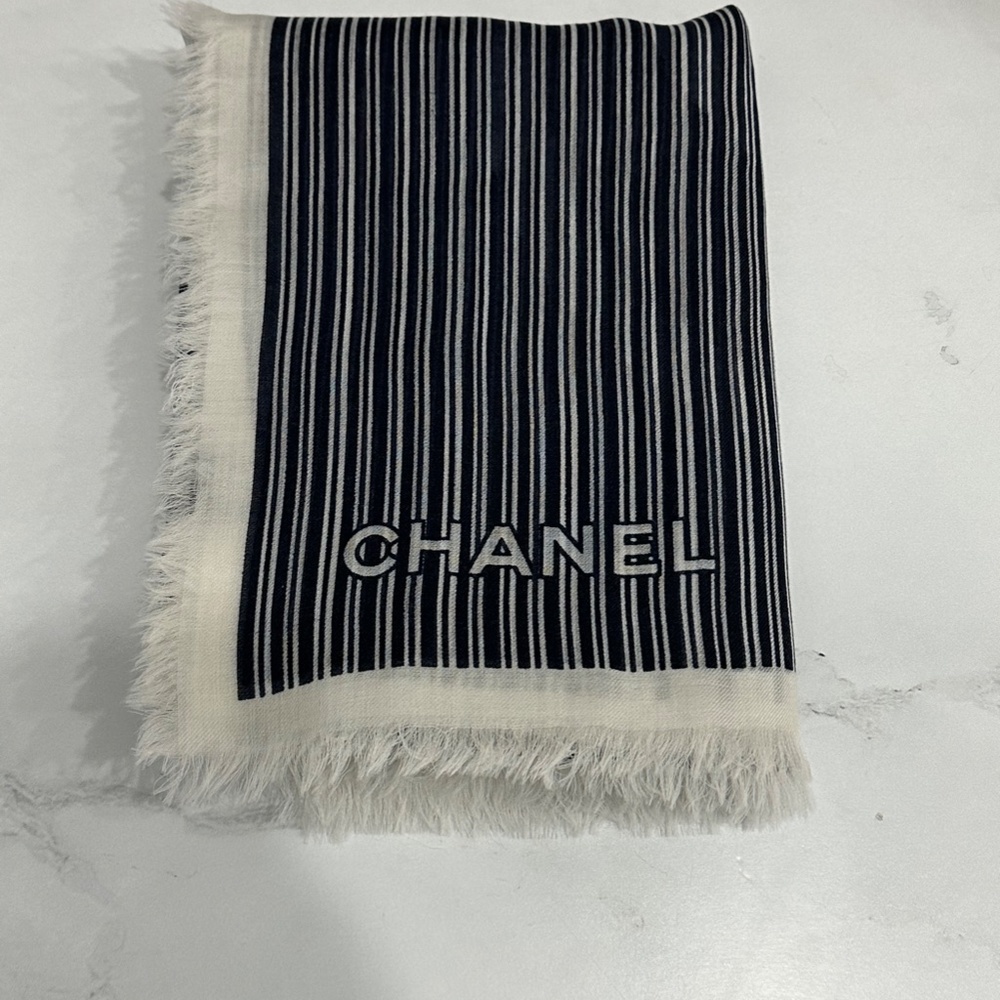 CHANEL SCARF BLUE AND WHITE - Picture 1 of 8